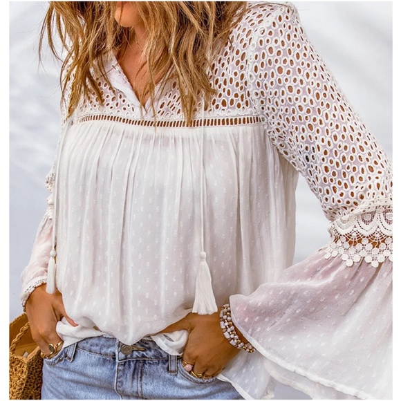 08 Boho White Swiss Dot Eyelet Bell Sleeve Blouse - Picture 3 of 4